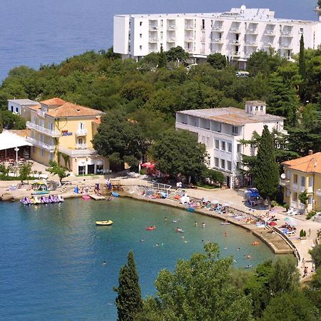 Hotel Adriatic オミサリ エクステリア 写真